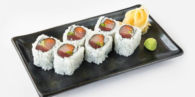 Sakana Sanshu Roll