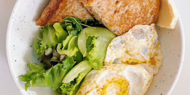 Eggs & Toast