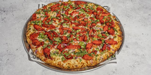 Tandoori Chicken Pizza