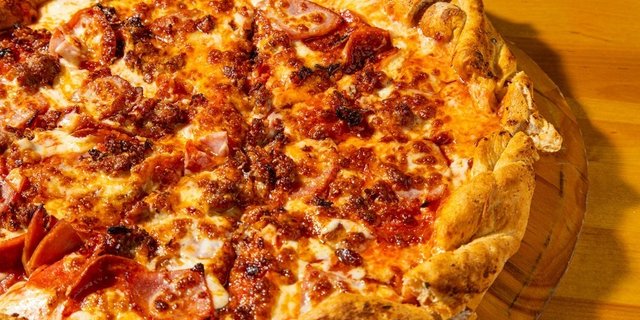 Meaux Meat Pizza