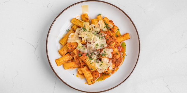 Rigatoni Bolognese