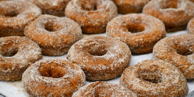Dozen Cider Donuts