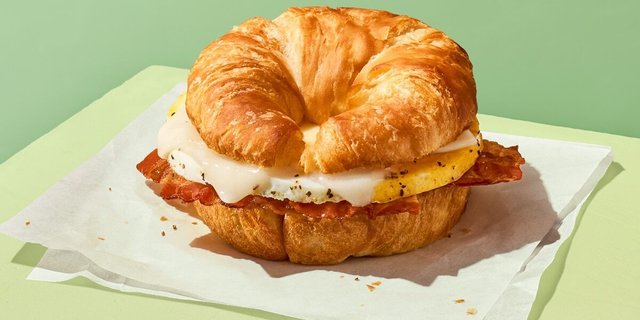 Croissant Bacon, Egg & Cheese Sandwich