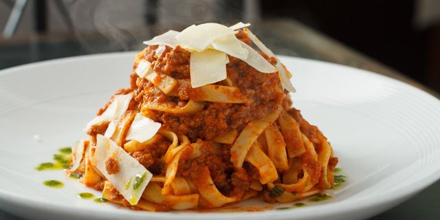 Fettuccine Con Ragu Alla Bolognese