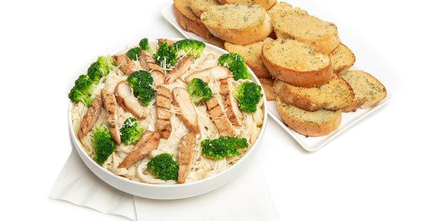 Chicken & Broccoli Fettuccini Alfredo