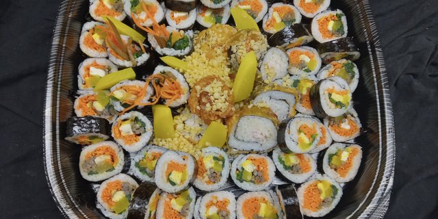 Vegetable Roll Plate