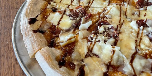 13" Figgy Piggy Piza