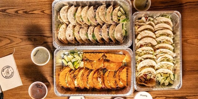 Eighteen Taco Box