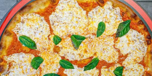 Hot Voddy Pizza
