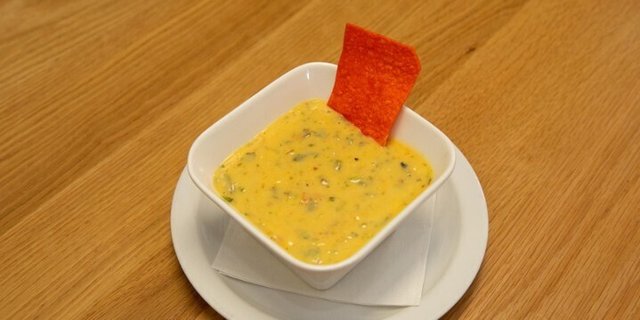 Sunset Queso w/ Chips