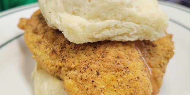 Cajun Chicken Biscuit