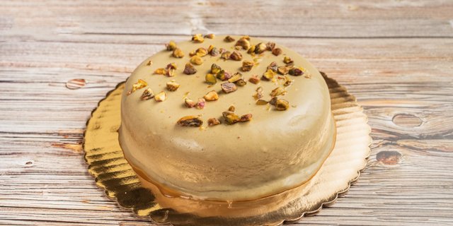 Pistachio Cake