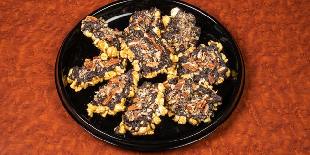 Pecan-Caramel Popcorn Bars
