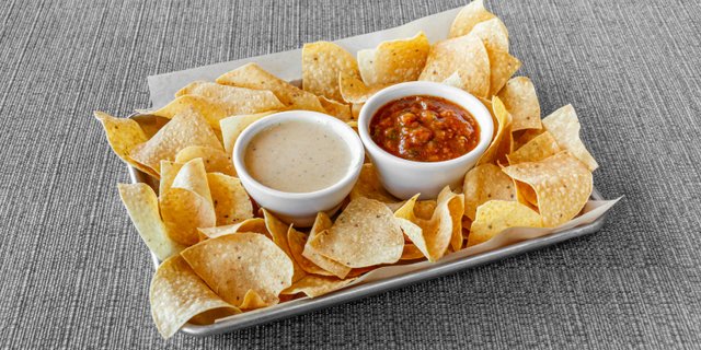 Chips, Queso & Salsa