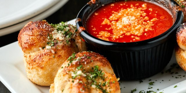 Garlic Knots