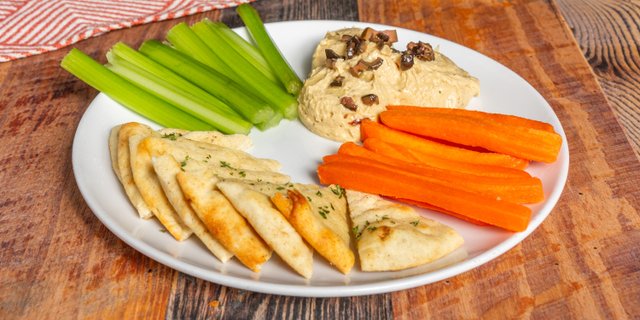 Hummus Plate