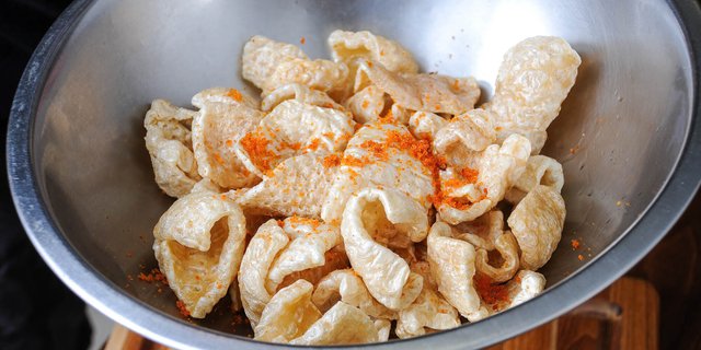 Tom Yum Pork Rinds