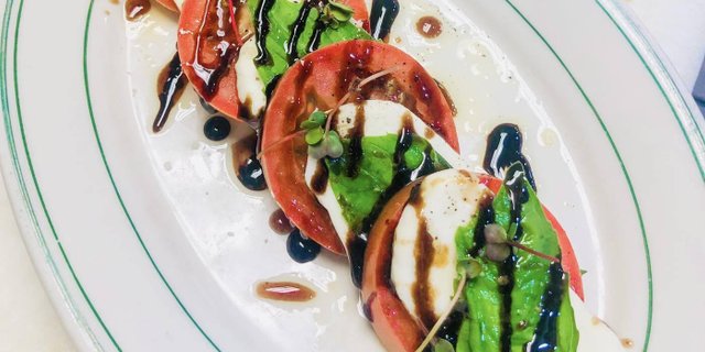 Tomato Caprese Salad