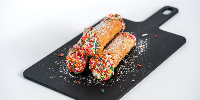Individual Cannoli