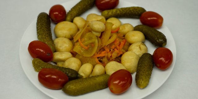 Pickle Tray