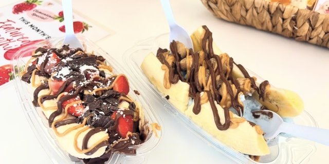 Aquamarine Acai Banana Split