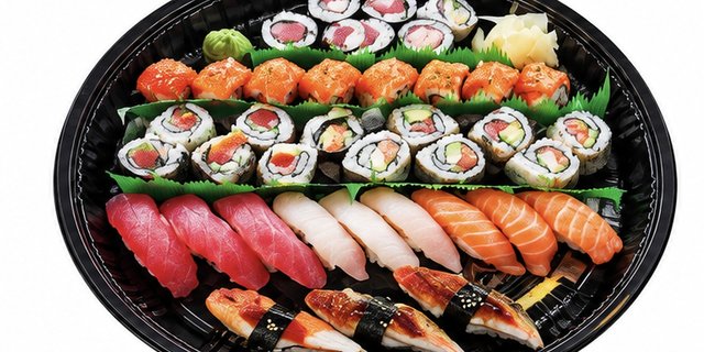 Assorted Sushi & Sushi Roll