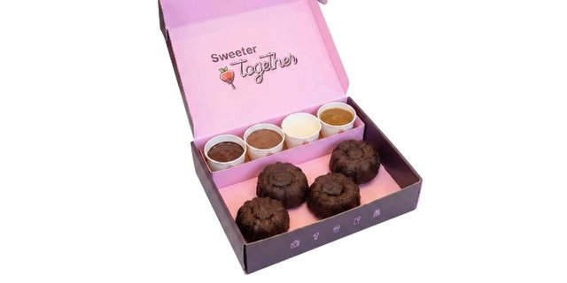 Lava Cake Catering Box