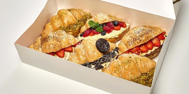 Sweet Croissants Box