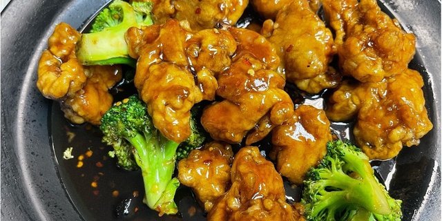 Spicy Orange Chicken Luncheon Special