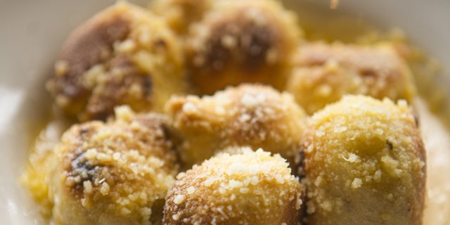 Garlic Knotts