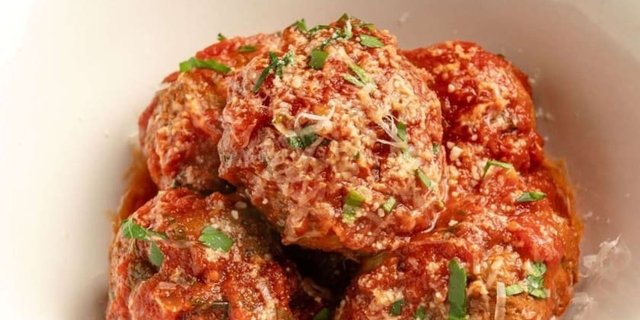 Marinara's Meatballs