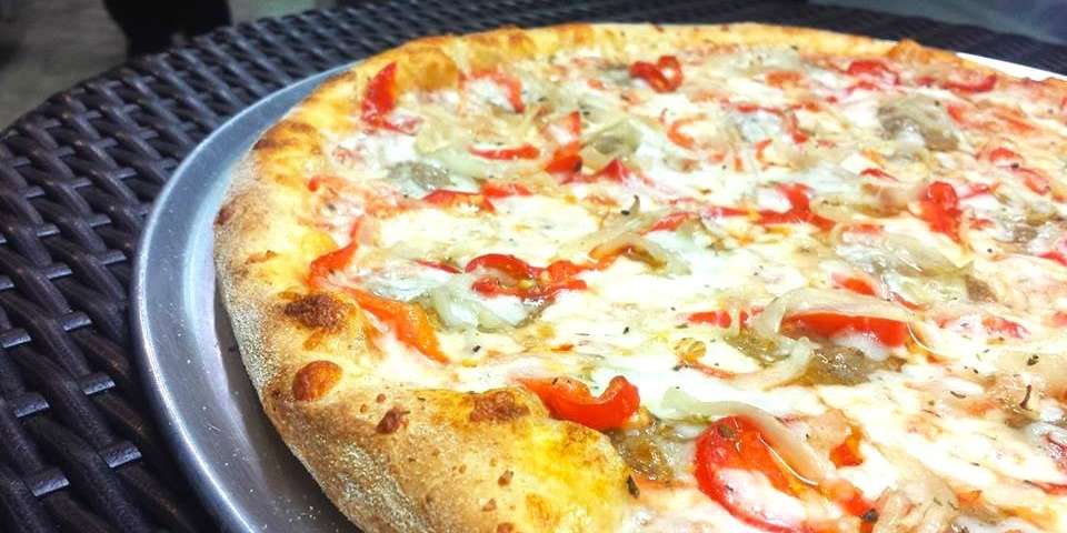 Annie's Pizzeria