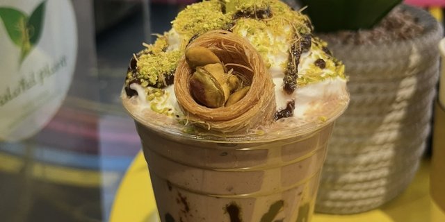 Dubai Chocolate Shake