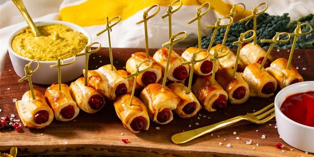 Cocktail Franks In The Blanket