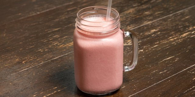 Strawberry Lassi