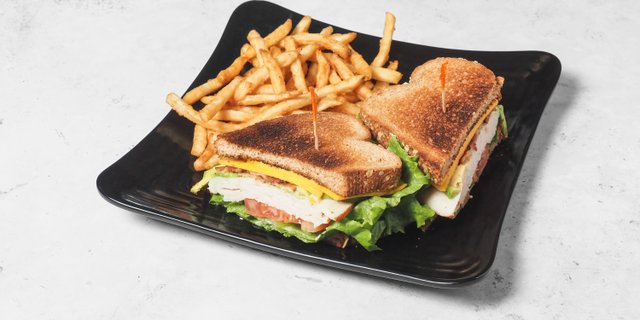 California Club Sandwich