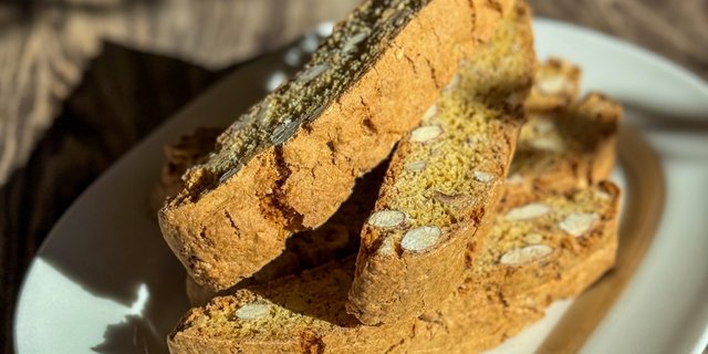 Hazelnut Almond Orange Biscotti