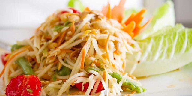 Vegetarian Papaya Salad