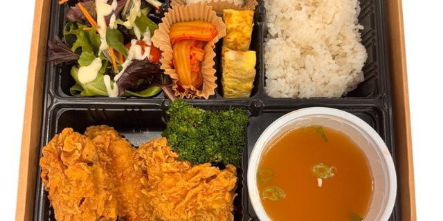 Chicken Wing Boxed Lunch