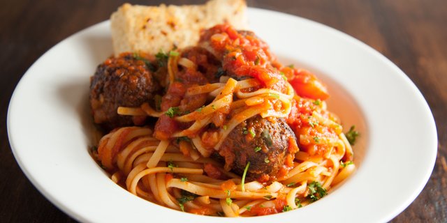 Spaghetti & Meatballs