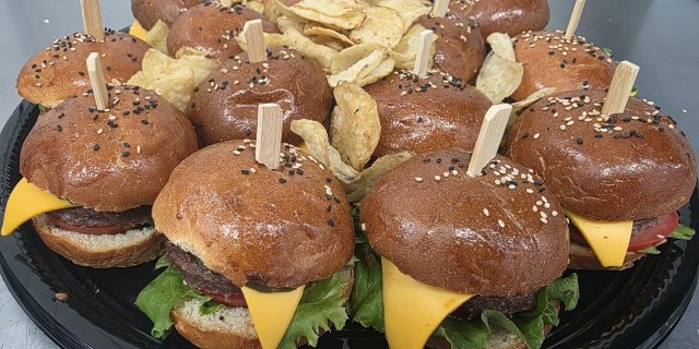 Mini Cheeseburgers
