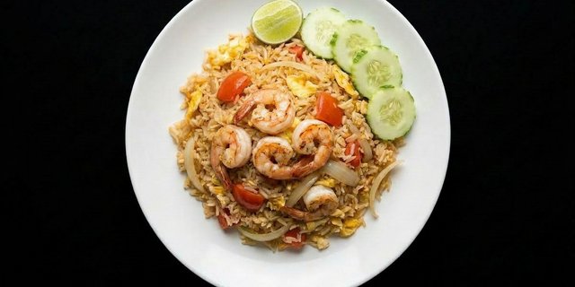 Kao Pud (Thai-Style Fried Rice)