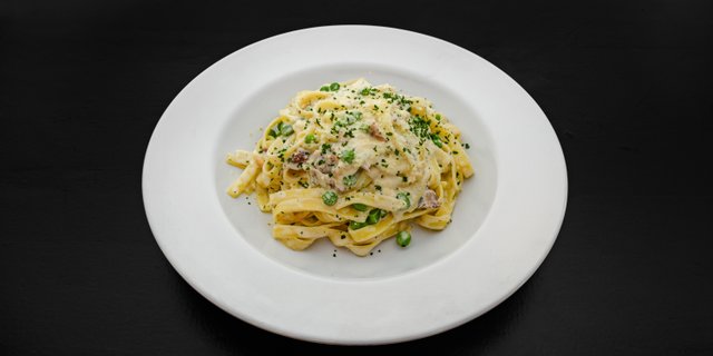 Fettuccine Alfredo