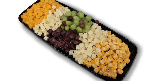 Snacking Cheese & Fruit Platter
