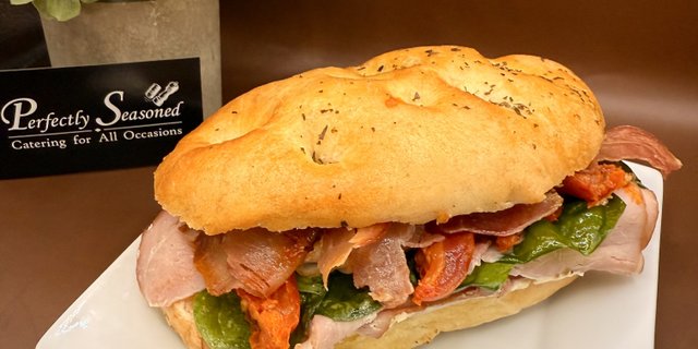 Tuscan Harvest Sandwich Box