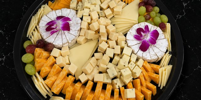 Hard Cheese Platter 16"
