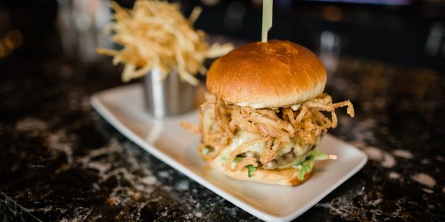 RBar Burger Boxed Lunch