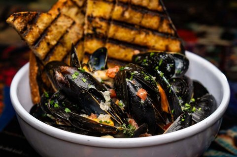 Abobo's Mussels