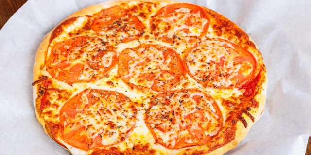 Queen Margherita Pizza