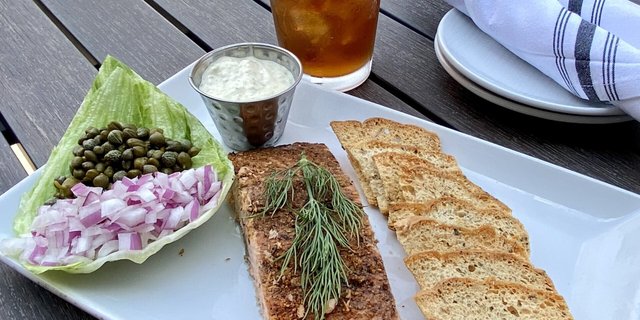 House Smoked Salmon Platter